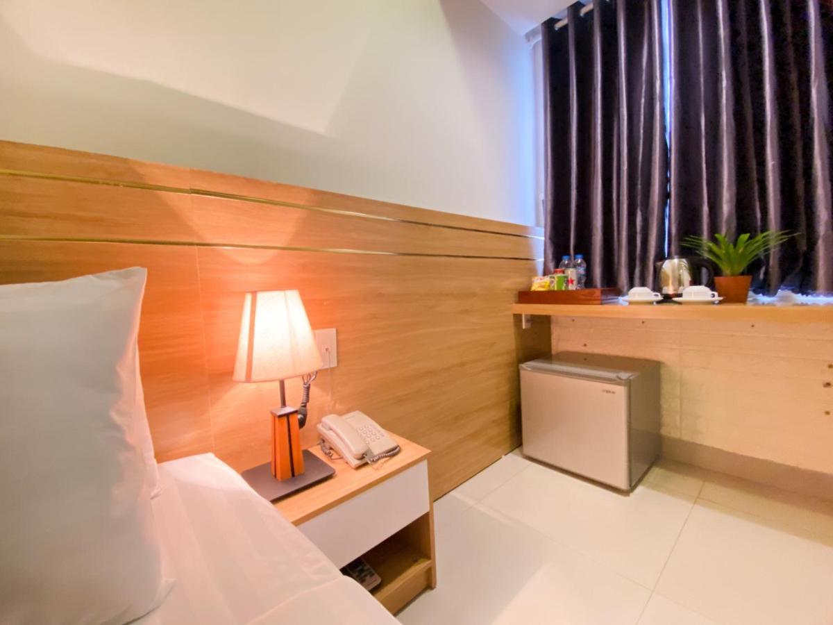 Olwen Hotel Nha Trang Esterno foto